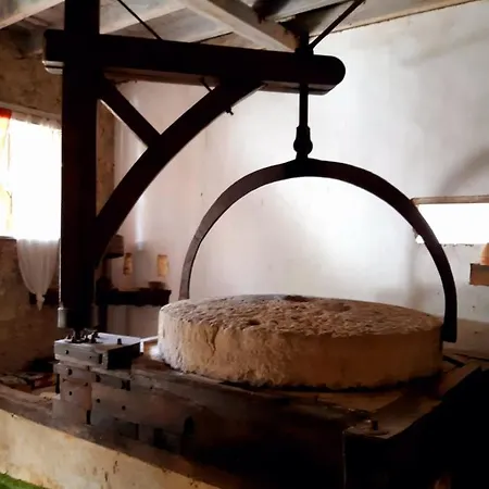 Le Moulin De Bed & Breakfast