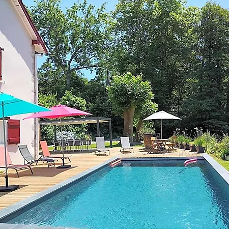 Le Moulin De Bed & Breakfast Saubrigues